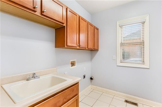 454 Julia Drive, Powder Springs, GA 30127