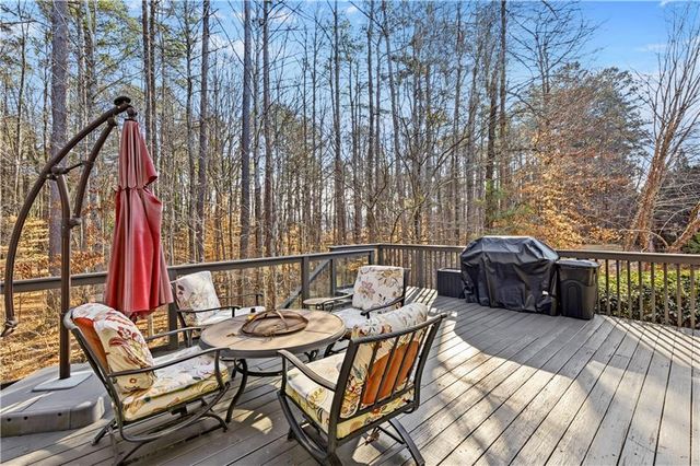 454 Julia Drive, Powder Springs, GA 30127