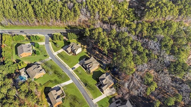 454 Julia Drive, Powder Springs, GA 30127