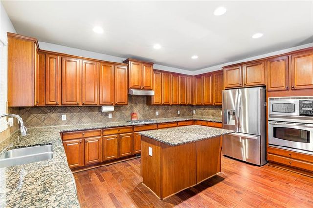 454 Julia Drive, Powder Springs, GA 30127