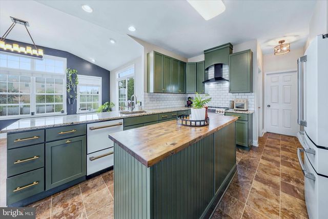 211 E CRAIL CT, Middletown, DE 19709