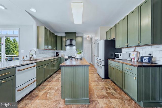 211 E CRAIL CT, Middletown, DE 19709