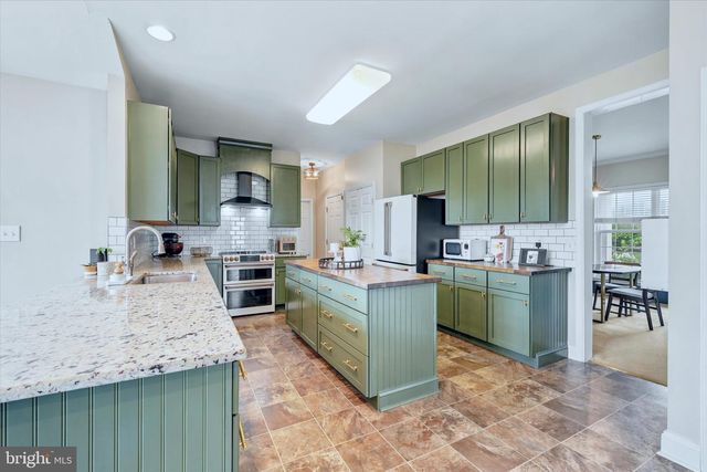 211 E CRAIL CT, Middletown, DE 19709