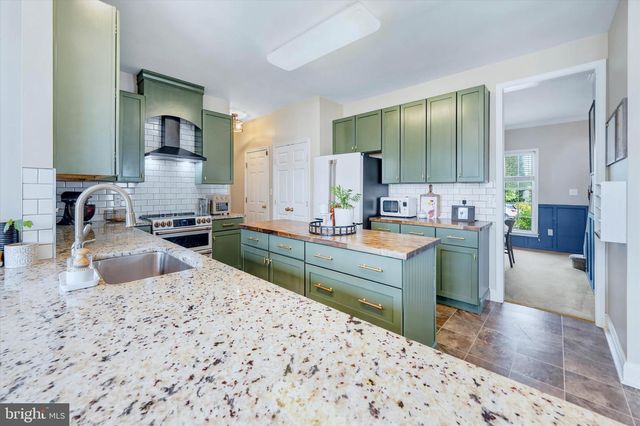 211 E CRAIL CT, Middletown, DE 19709