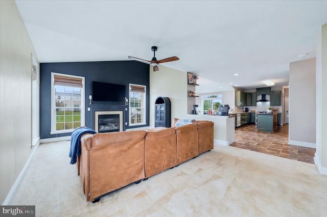 211 E CRAIL CT, Middletown, DE 19709