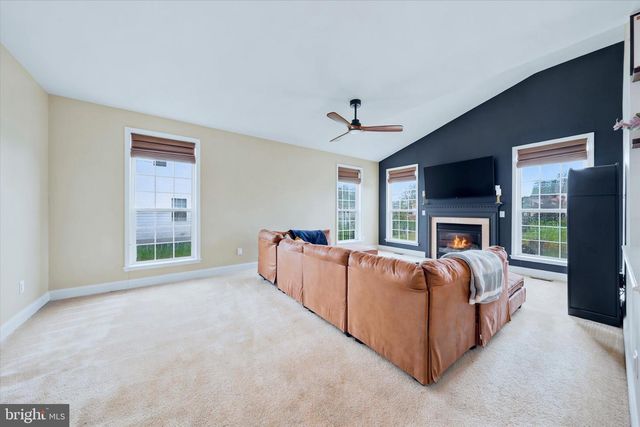 211 E CRAIL CT, Middletown, DE 19709