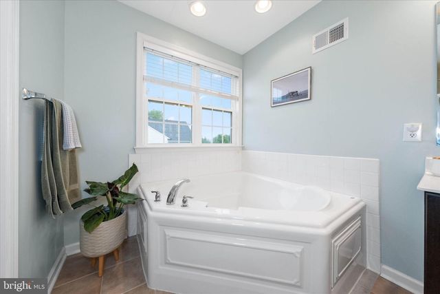 211 E CRAIL CT, Middletown, DE 19709