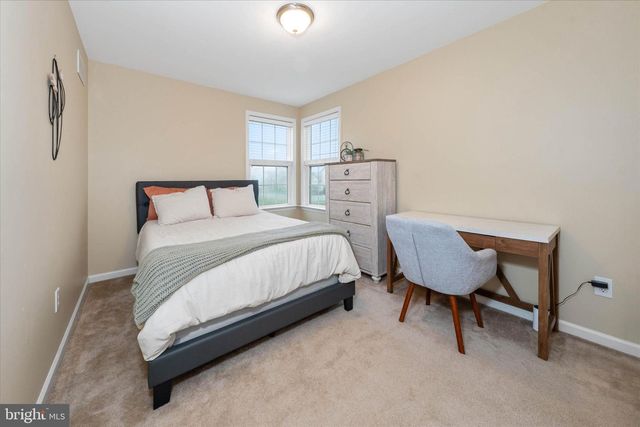 211 E CRAIL CT, Middletown, DE 19709
