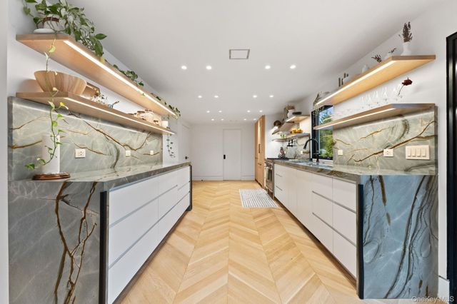 1824 Morningview Drive, Yorktown Heights, NY 10598