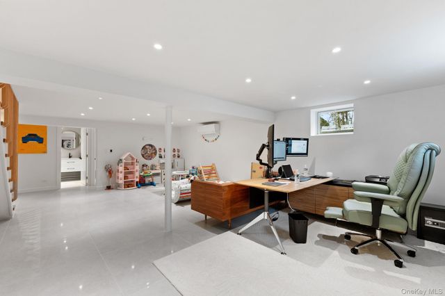 1824 Morningview Drive, Yorktown Heights, NY 10598