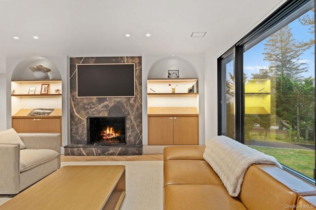 1824 Morningview Drive, Yorktown Heights, NY 10598