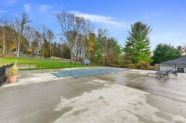 1824 Morningview Drive, Yorktown Heights, NY 10598