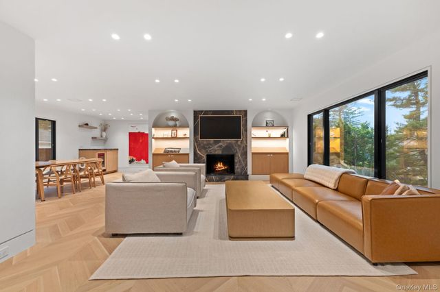 1824 Morningview Drive, Yorktown Heights, NY 10598