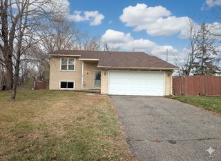 1837 Deer Hills Trail, Eagan, MN 55122