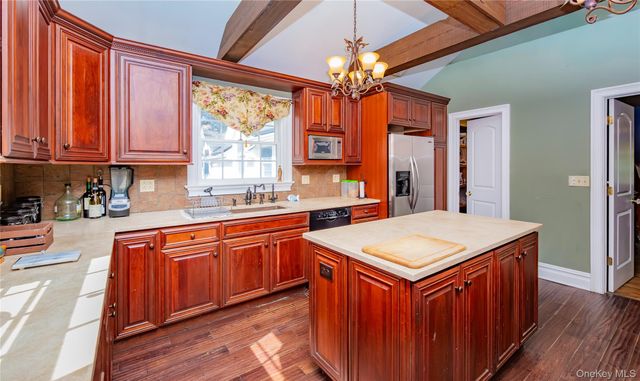 103 S Harmony Hill Road, Pawling, NY 12564