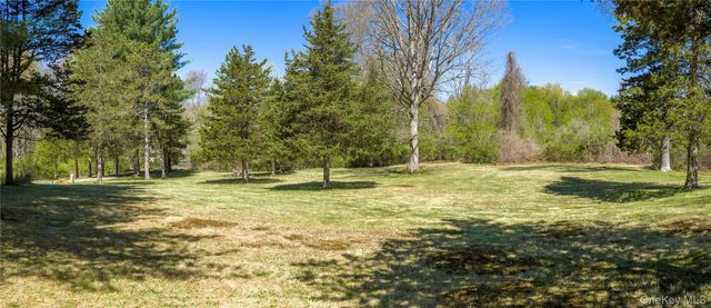 103 S Harmony Hill Road, Pawling, NY 12564