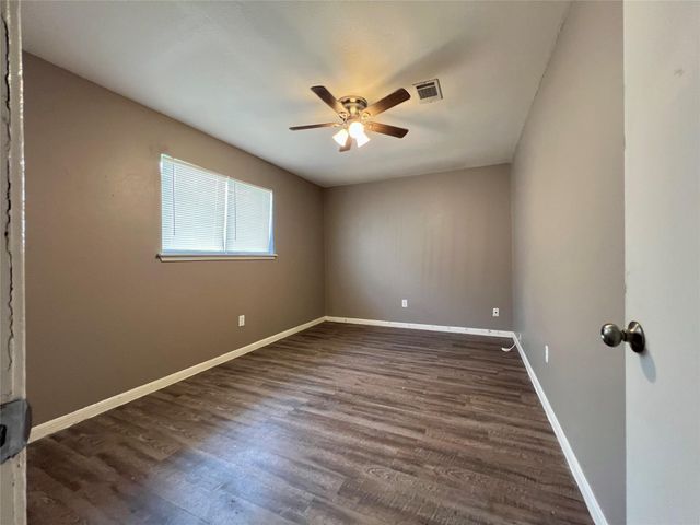 12819 Claygate Drive, Houston, TX 77047