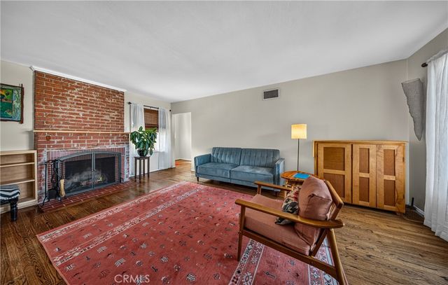 1020 La Cresta, Redlands, CA 92373