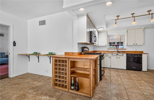 1020 La Cresta, Redlands, CA 92373