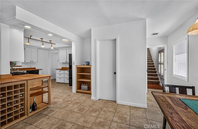 1020 La Cresta, Redlands, CA 92373