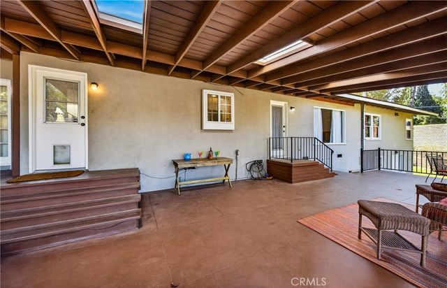 1020 La Cresta, Redlands, CA 92373