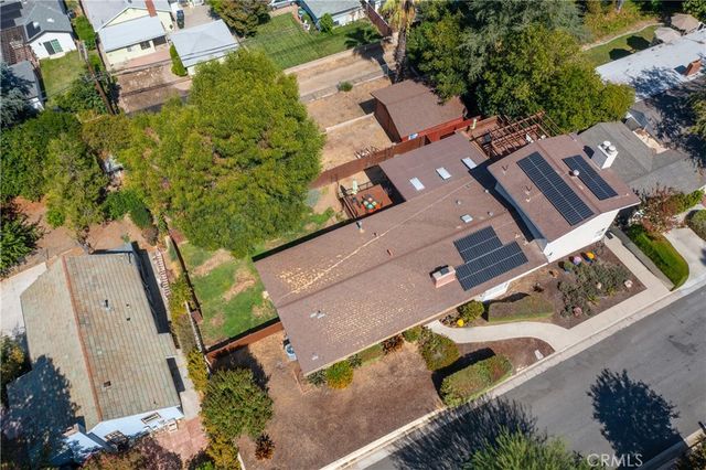 1020 La Cresta, Redlands, CA 92373