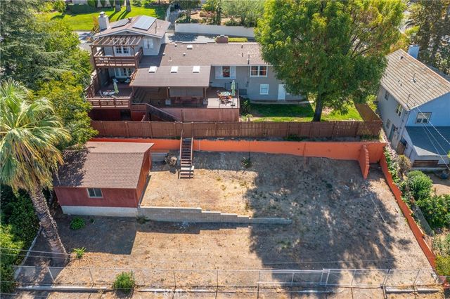 1020 La Cresta, Redlands, CA 92373