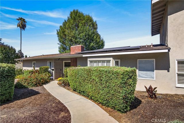 1020 La Cresta, Redlands, CA 92373