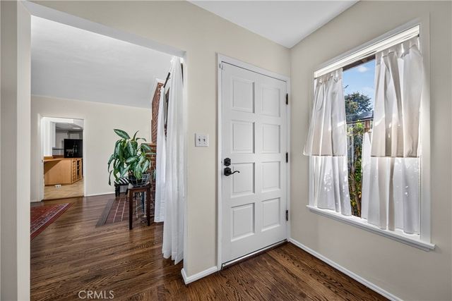 1020 La Cresta, Redlands, CA 92373