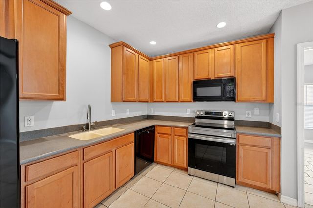 2056 CYPRESS BAY BLVD, Kissimmee, FL 34743