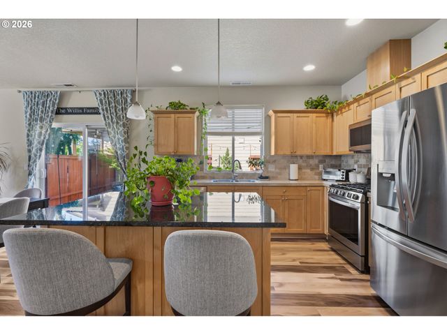 13639 Sw KING LEAR Way, Portland, OR 97224