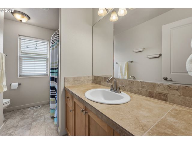 13639 Sw KING LEAR Way, Portland, OR 97224