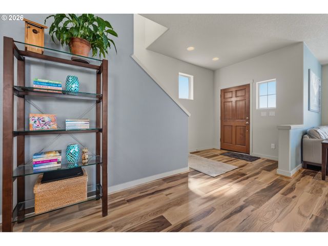 13639 Sw KING LEAR Way, Portland, OR 97224
