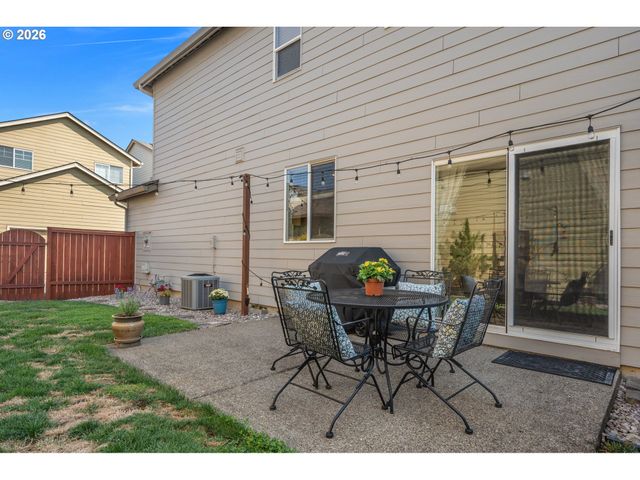 13639 Sw KING LEAR Way, Portland, OR 97224