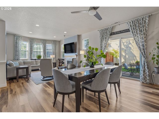 13639 Sw KING LEAR Way, Portland, OR 97224