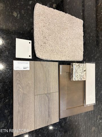 220 Clover Meadow Lane, Maryville, TN 37801