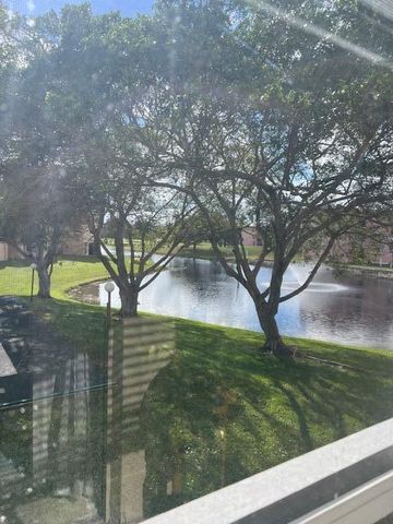 9141 Sunrise Lakes Boulevard 208, Sunrise, FL 33322