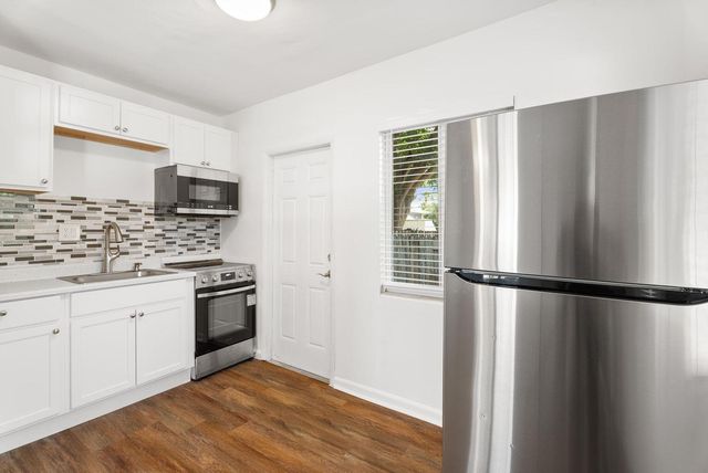 406 57th Street, West Palm Beach, FL 33407