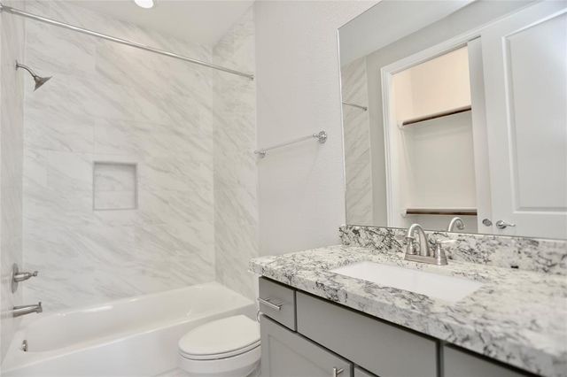 1227 W 19th Street A, Houston, TX 77008