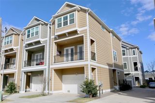 1227 W 19th Street A, Houston, TX 77008