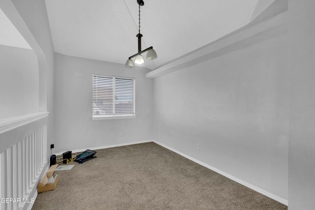 10400 Valle Koki Drive Drive, Socorro, TX 79927