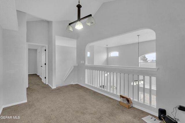 10400 Valle Koki Drive Drive, Socorro, TX 79927