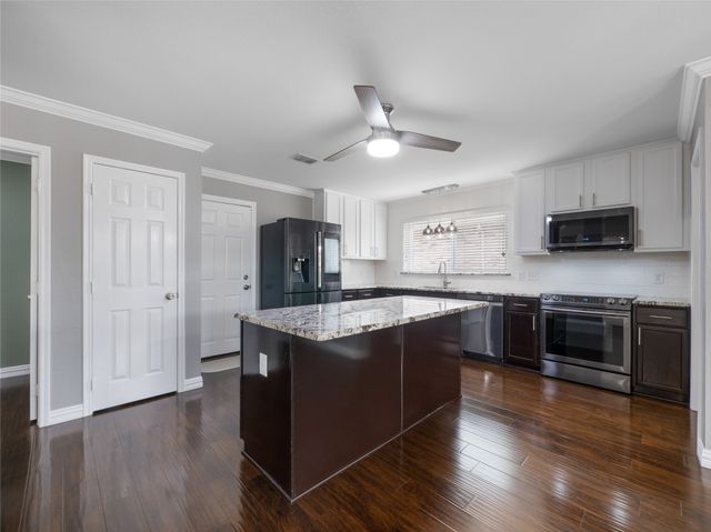 425 Stanley Falls Drive, Anna, TX 75409