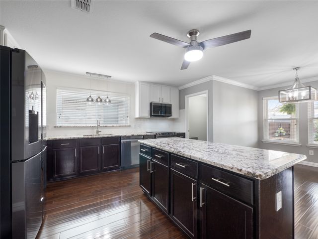 425 Stanley Falls Drive, Anna, TX 75409