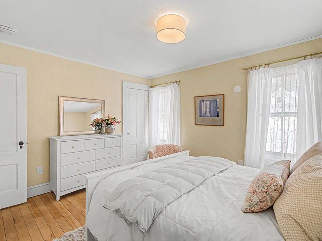 21 Clymer Street, Burlington, VT 05401