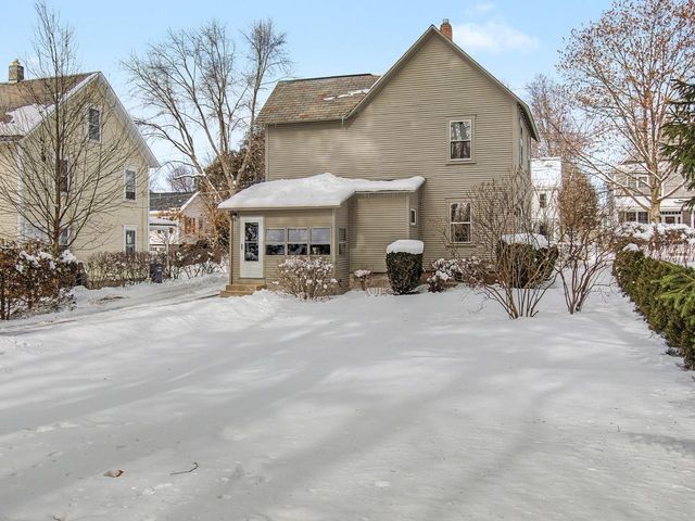 21 Clymer Street, Burlington, VT 05401