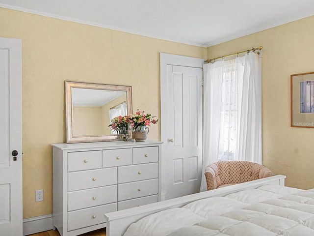 21 Clymer Street, Burlington, VT 05401