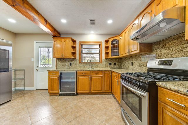 9922 Carmalee Street, Houston, TX 77075