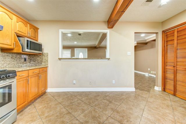 9922 Carmalee Street, Houston, TX 77075
