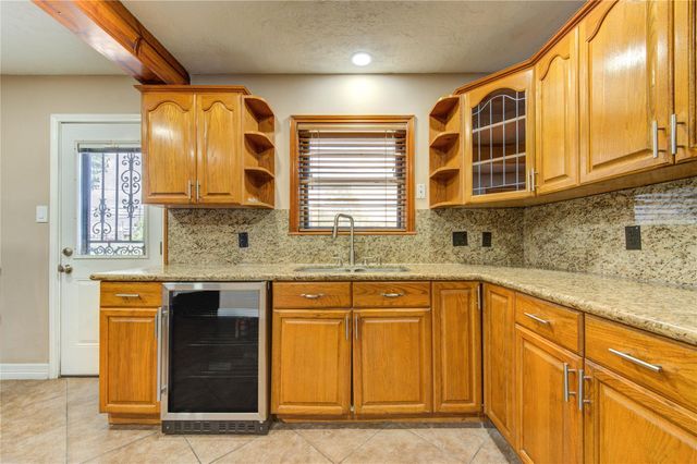 9922 Carmalee Street, Houston, TX 77075